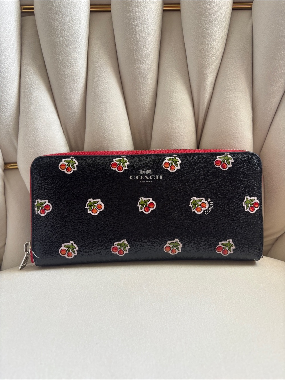 Vintage Coach Black Cherry Print Zip Wallet with Red Trim